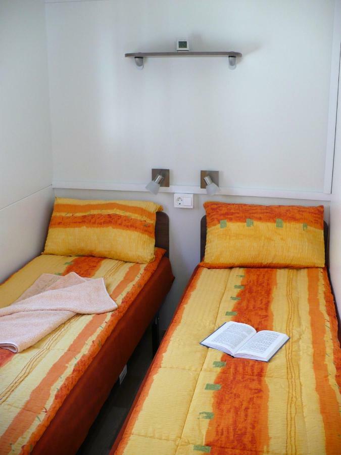 Victoria Mobilehome Jezera Village Holiday Resort Eksteriør billede