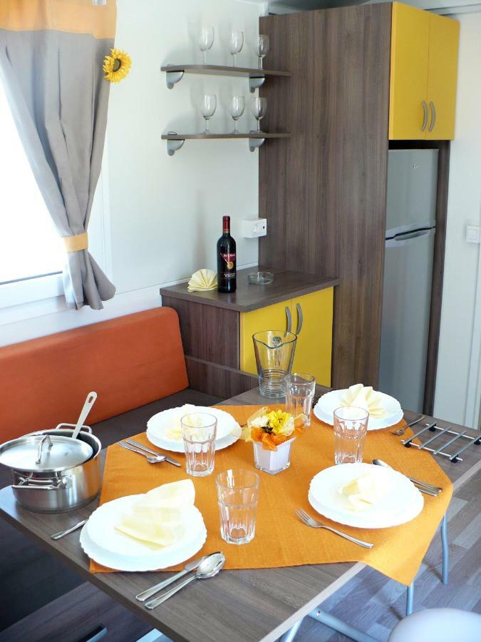 Victoria Mobilehome Jezera Village Holiday Resort Eksteriør billede